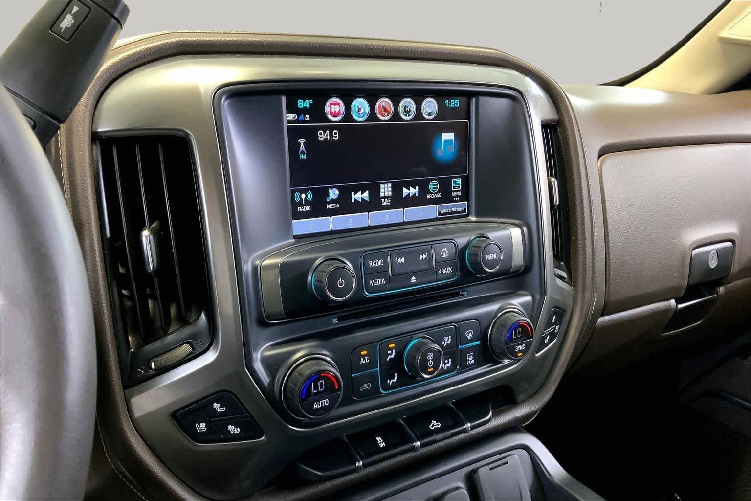 Used 2018 Summit White Chevrolet LTZ image 6