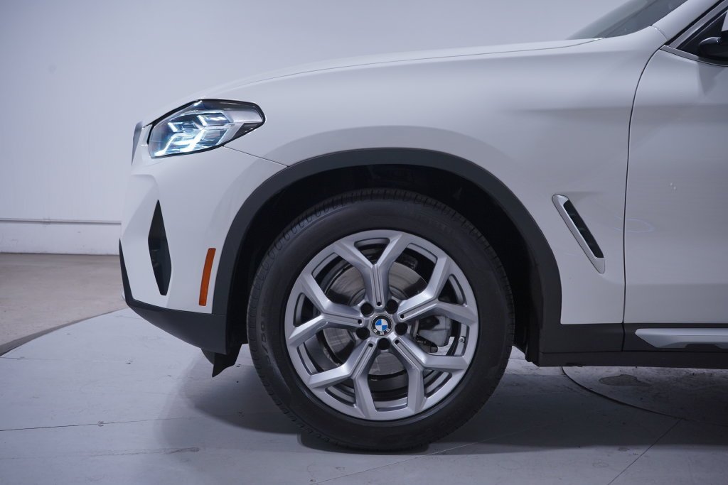 Certified Used 2023 Alpine White BMW sDrive30i image 2