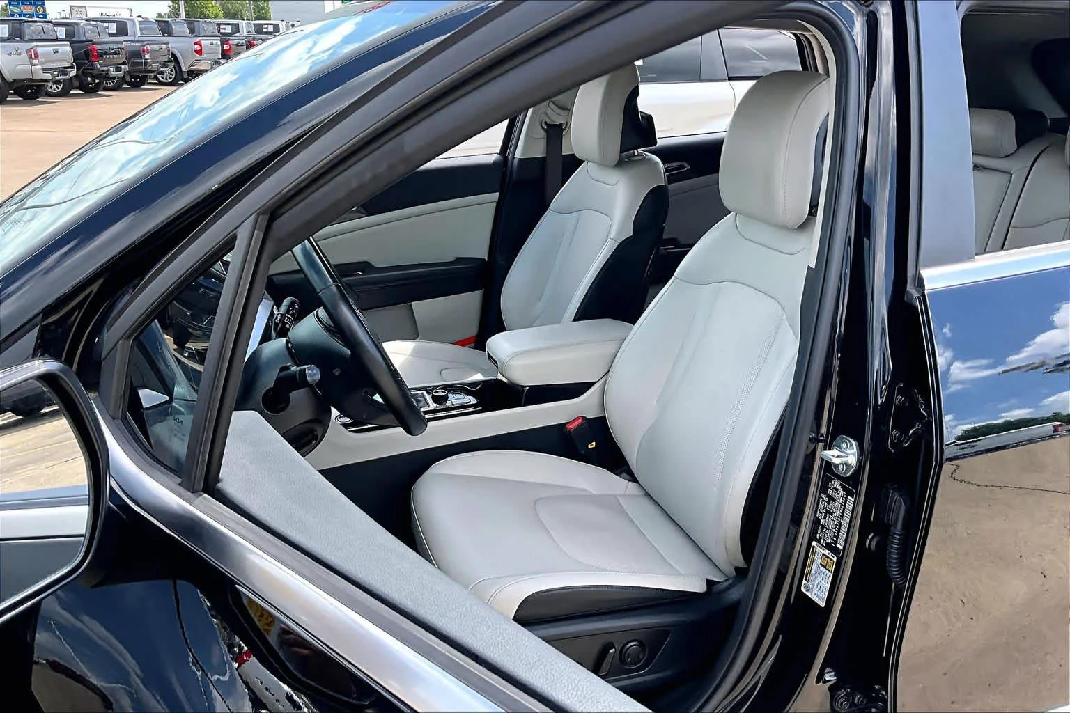 Used 2024 Ebony Black Kia EX image 8