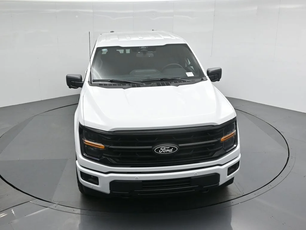 New 2026 Oxford White Ford XLT image 35
