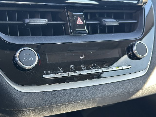 Used 2023  Toyota LE image 30