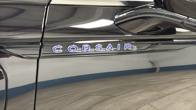 Used 2025 Infinite Black Metallic Clearcoat Lincoln Grand Touring image 42
