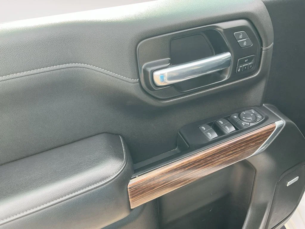 Used 2022 Beige Chevrolet High Country image 10