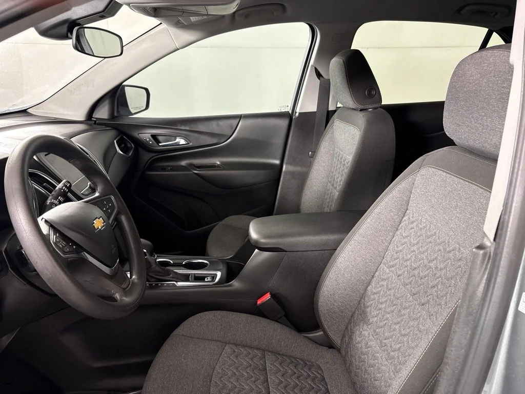 Used 2023 Gray Chevrolet LT image 25