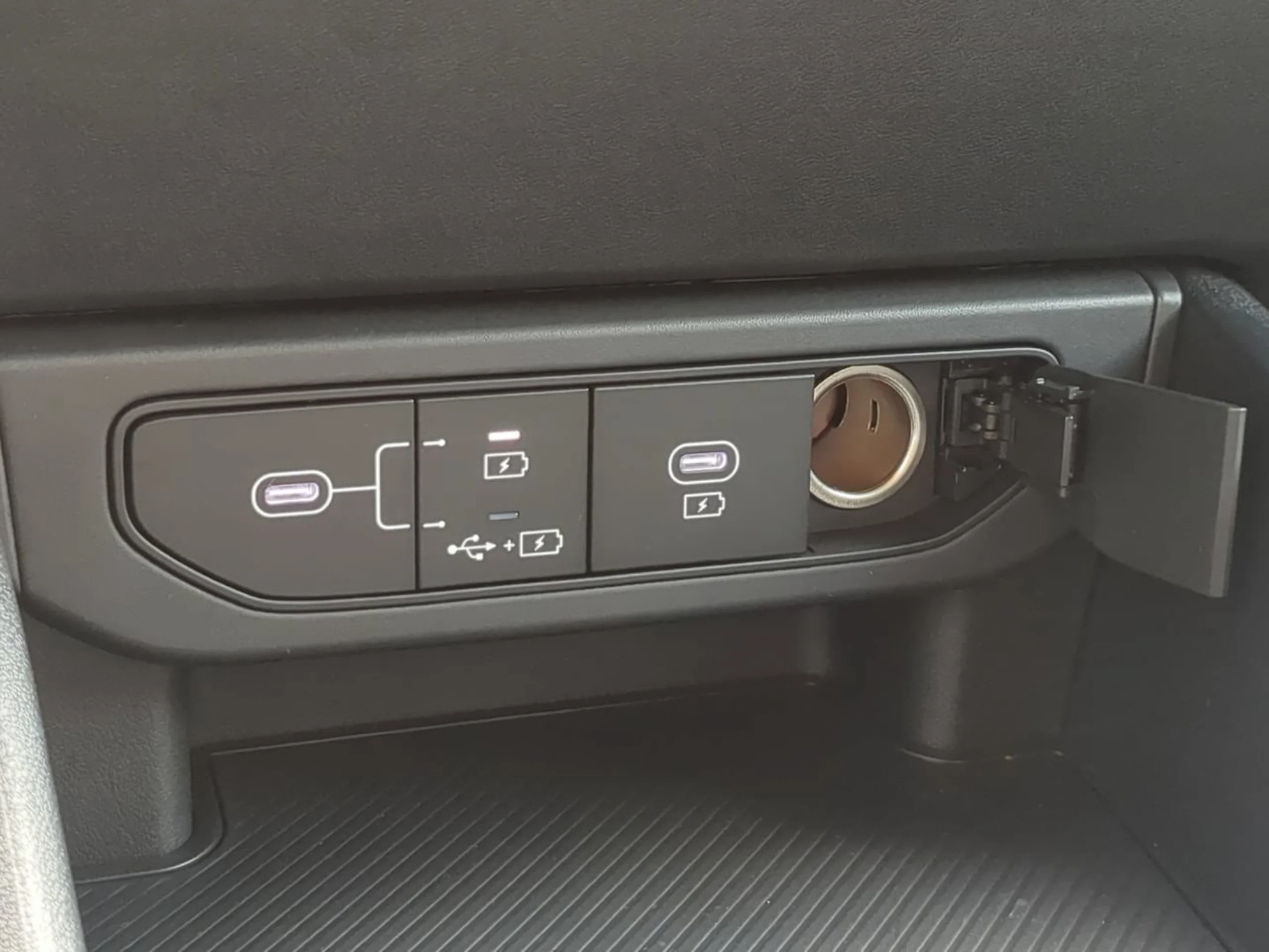 New 2026 Interstellar Gray Kia LX image 23