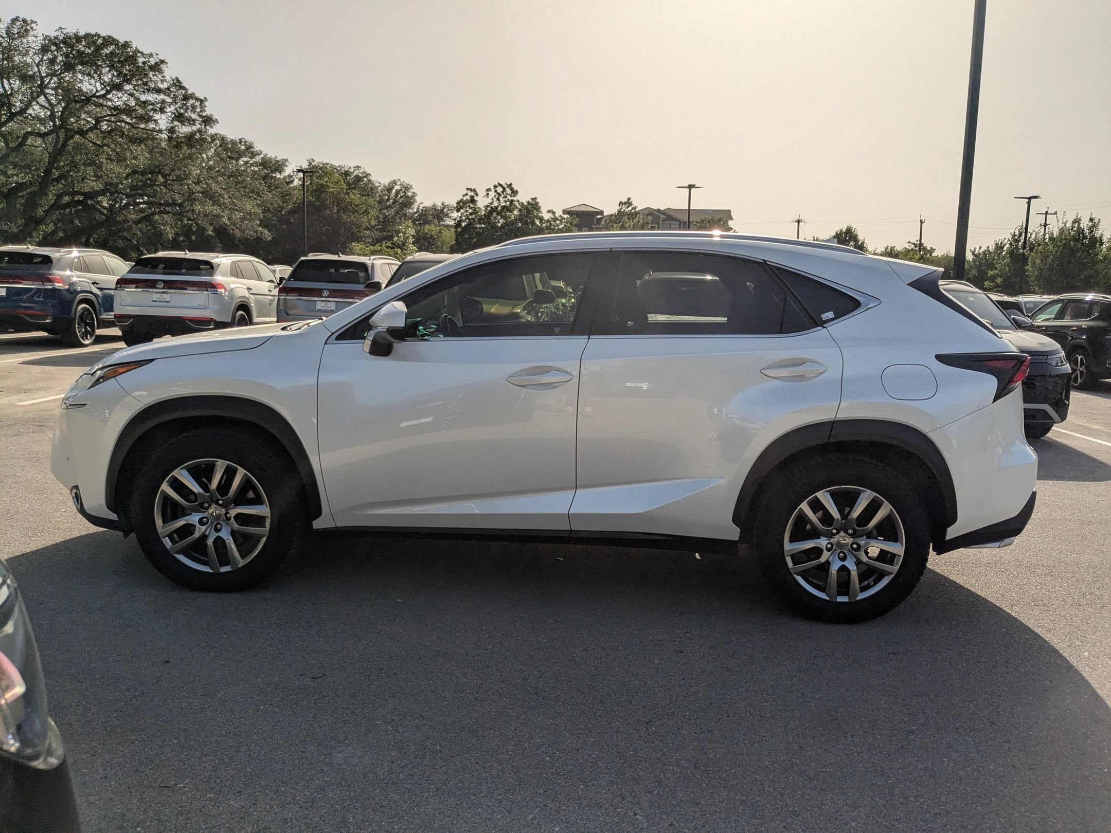Used 2015 White Pearl Lexus 200t image 6