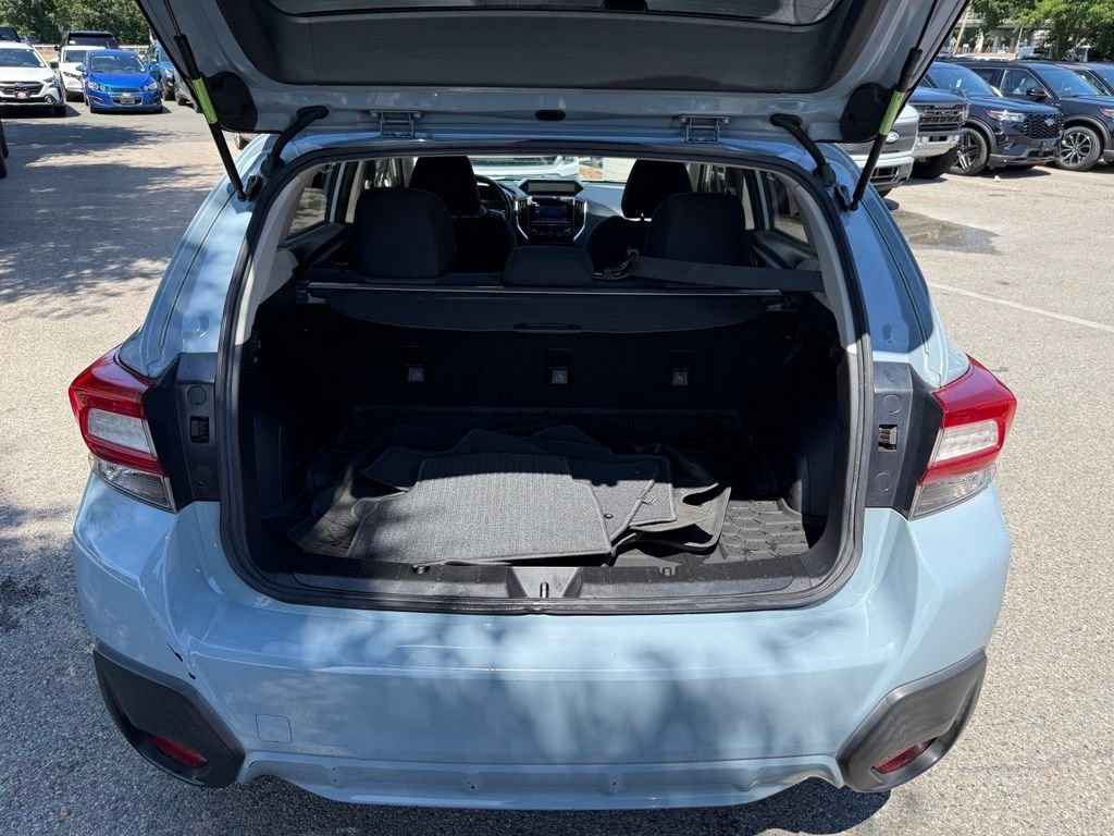 Used 2018 Gray Subaru 2.0i Premium image 27