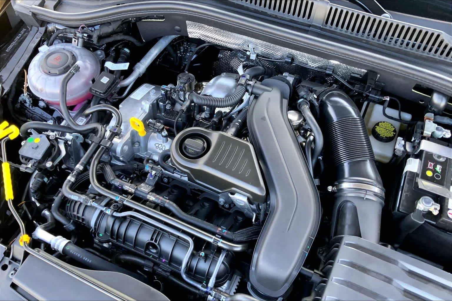 New 2026 Deep Black Pearl Volkswagen SE image 17
