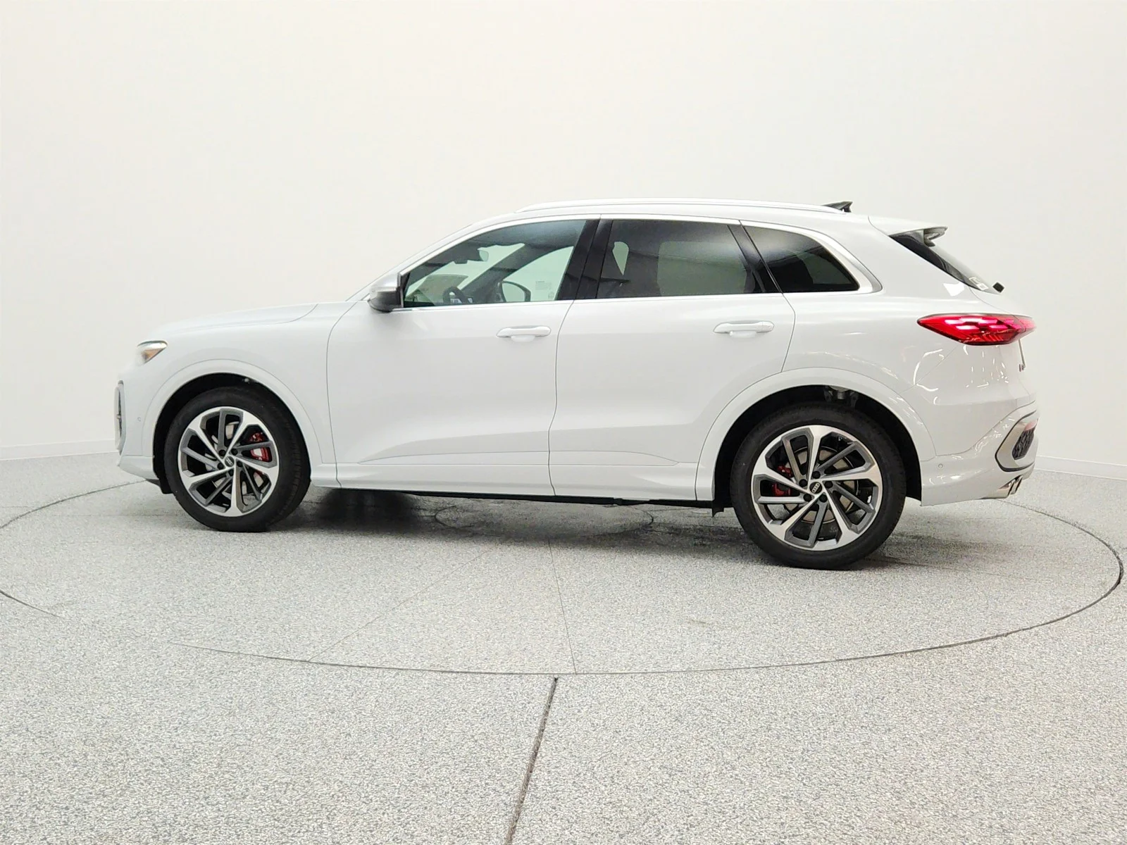 New 2026 Glacier White Metallic Audi Premium Plus 3.0 TFSI quattro image 8