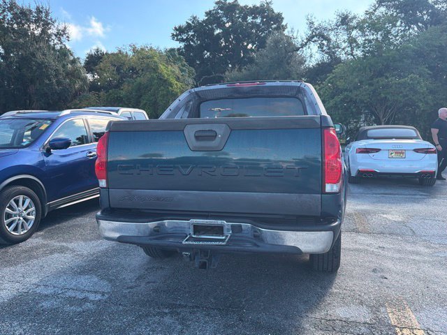 Used 2005 Chevrolet Avalanche Base with VIN 3GNEC12ZX5G224403 for sale in Tampa, FL