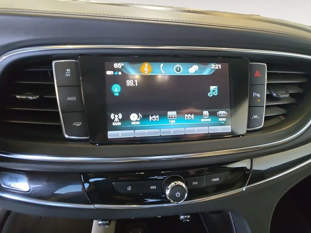 Used 2018 Includes Spectra Gray lower exterior accent color. Buick Premium image 21