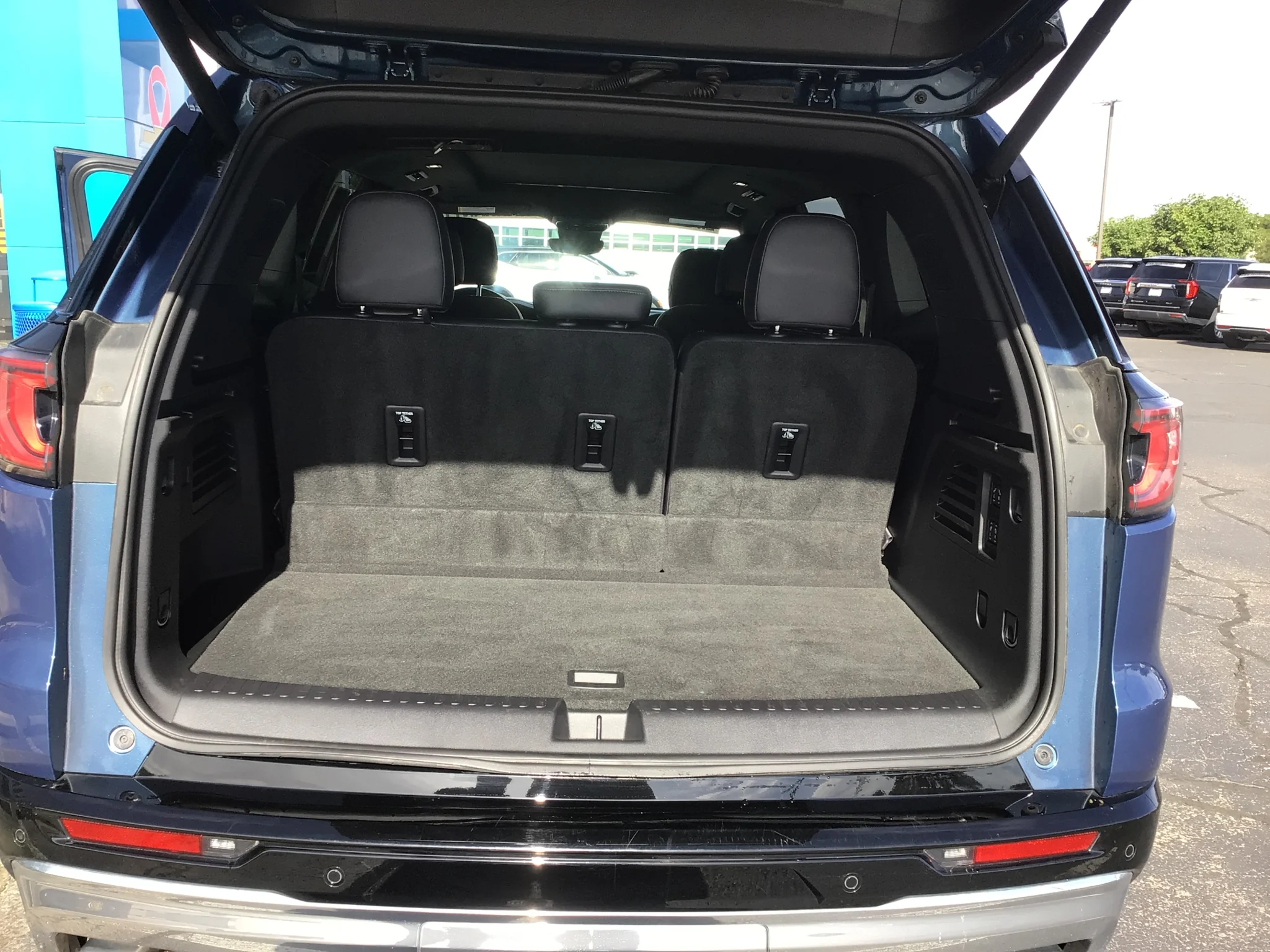 Used 2025 Downpour Metallic GMC Denali image 11