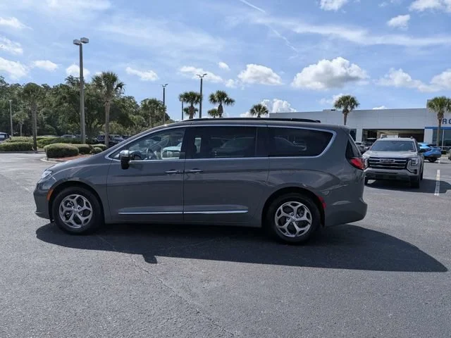 Used 2023 Gray Chrysler Limited image 6