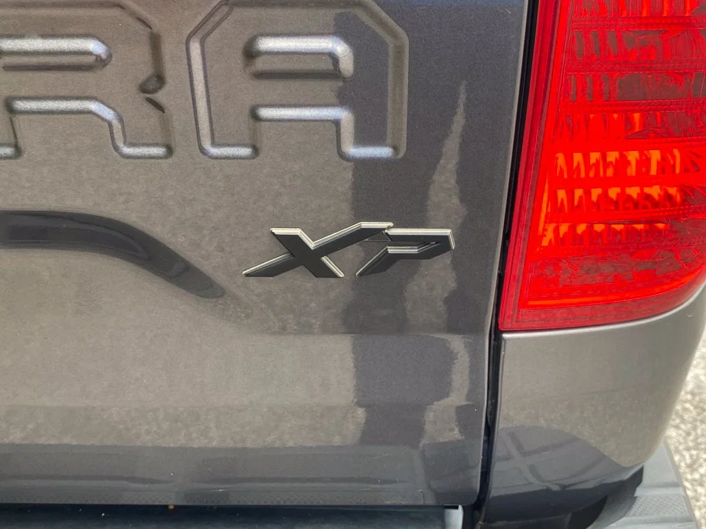 Used 2018 Gray Toyota SR5 image 14
