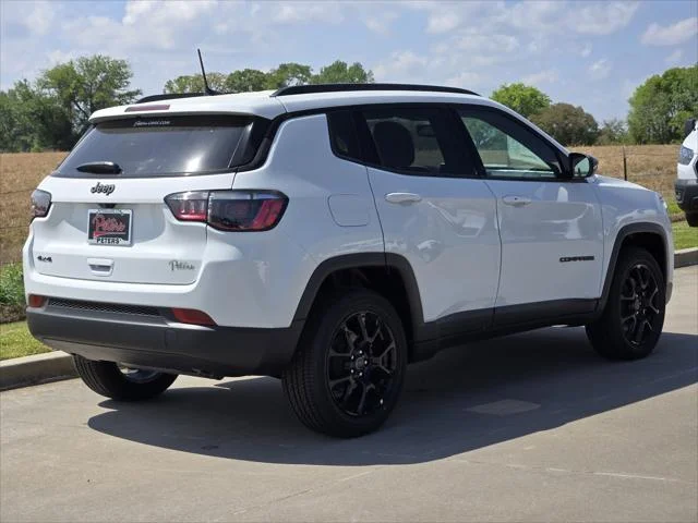 New 2026 Bright White Clear-Coat Exterior Paint Jeep Latitude image 3