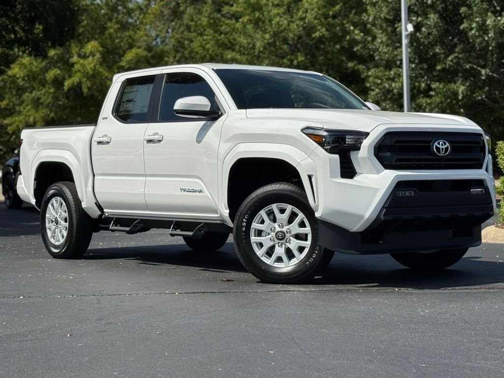 2025 Toyota Tacoma SR5 - Photo 2
