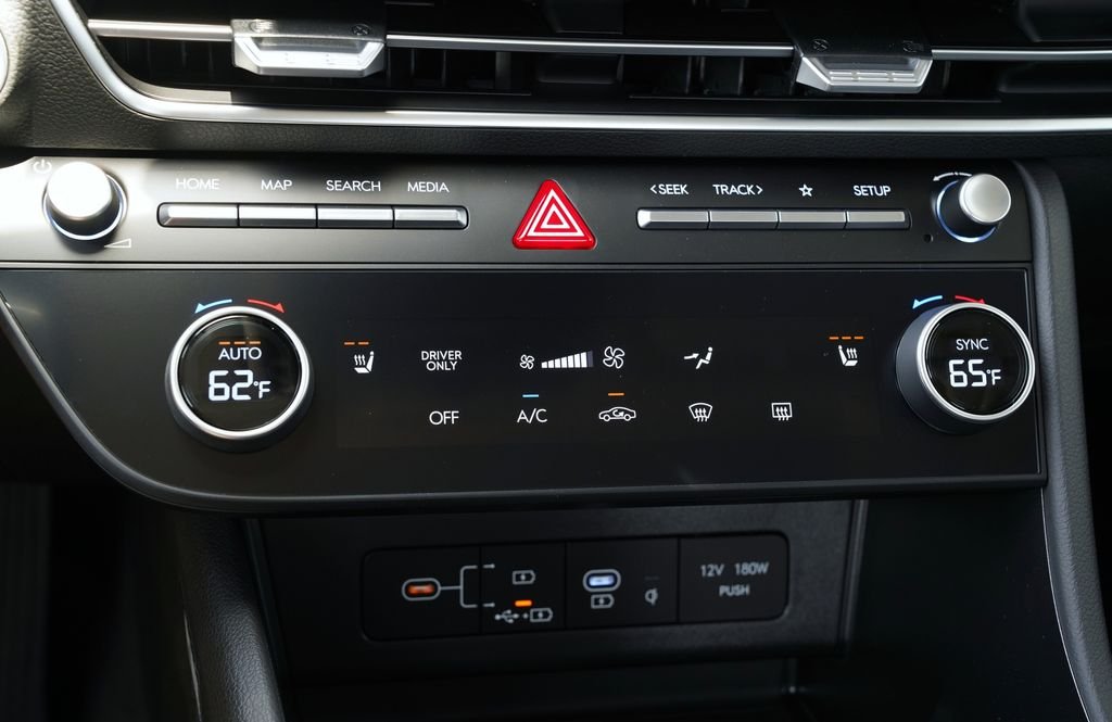 New 2026 Abyss Black Hyundai SEL image 43