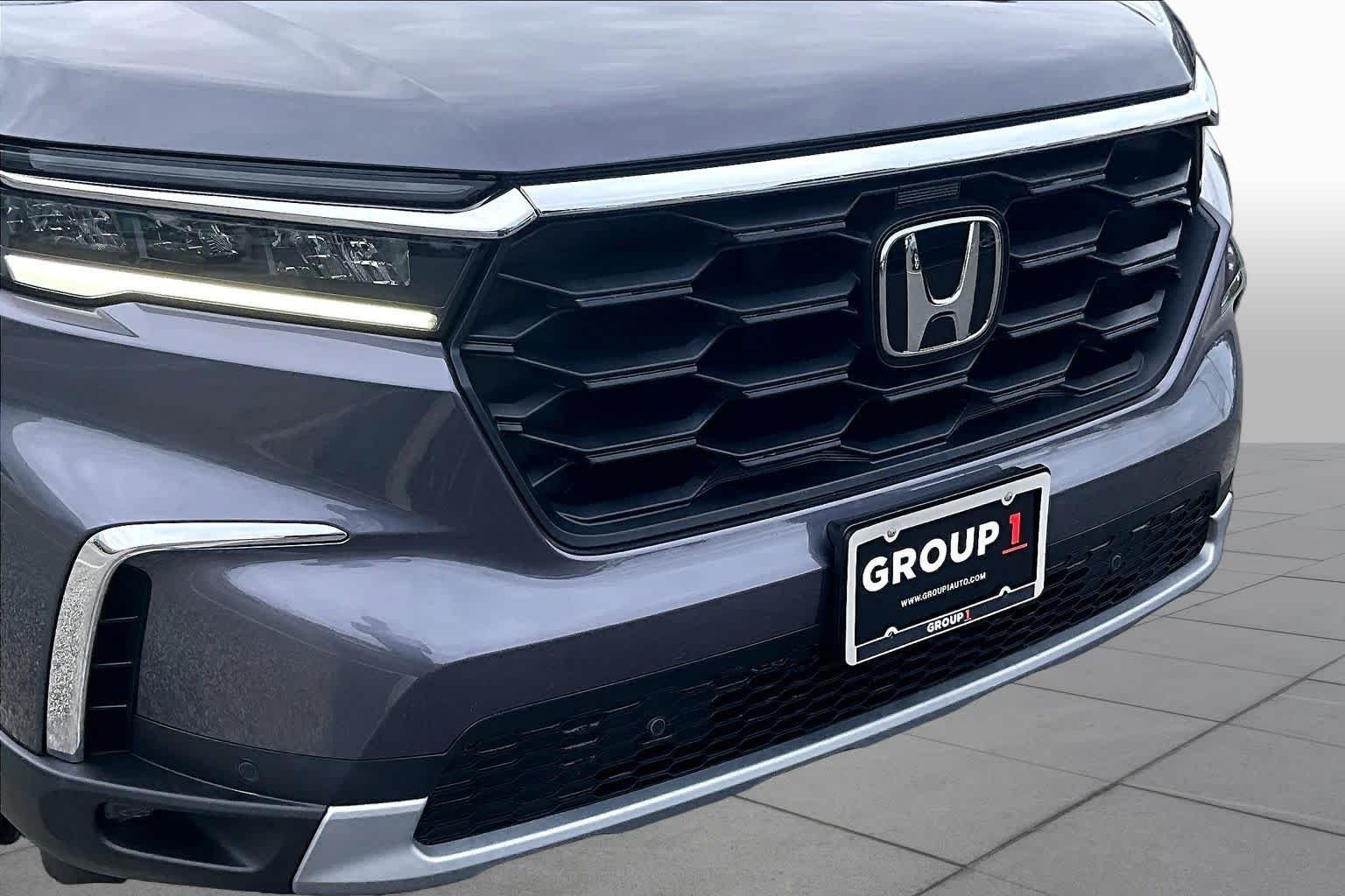 Used 2025 Modern Steel Metallic Honda AWD EX-L image 31