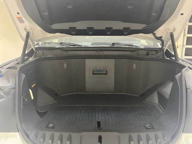 2025 Ford F-150 Lightning Flash - Photo 29