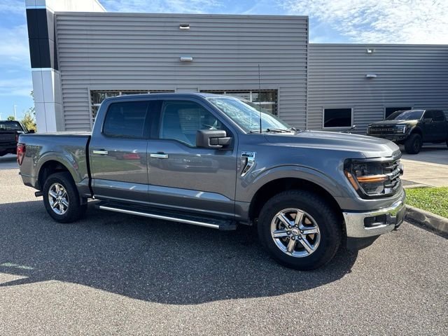 Used 2025 Gray Ford XLT image 2