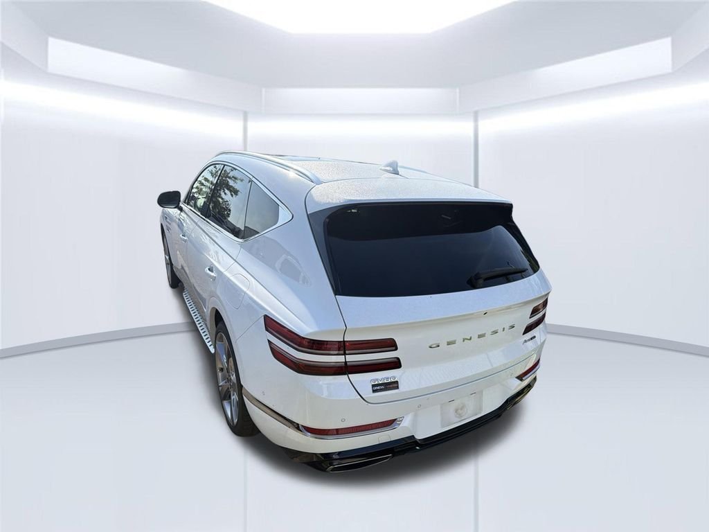 Used 2021 White Genesis 3.5T image 4