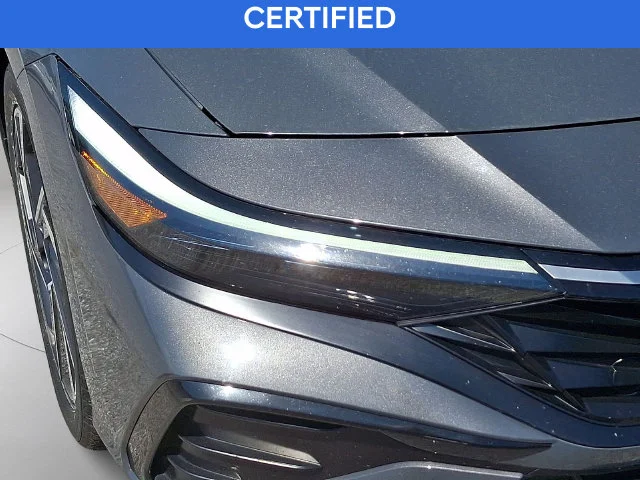 Certified Used 2025 Gray Hyundai SEL Convenience image 8