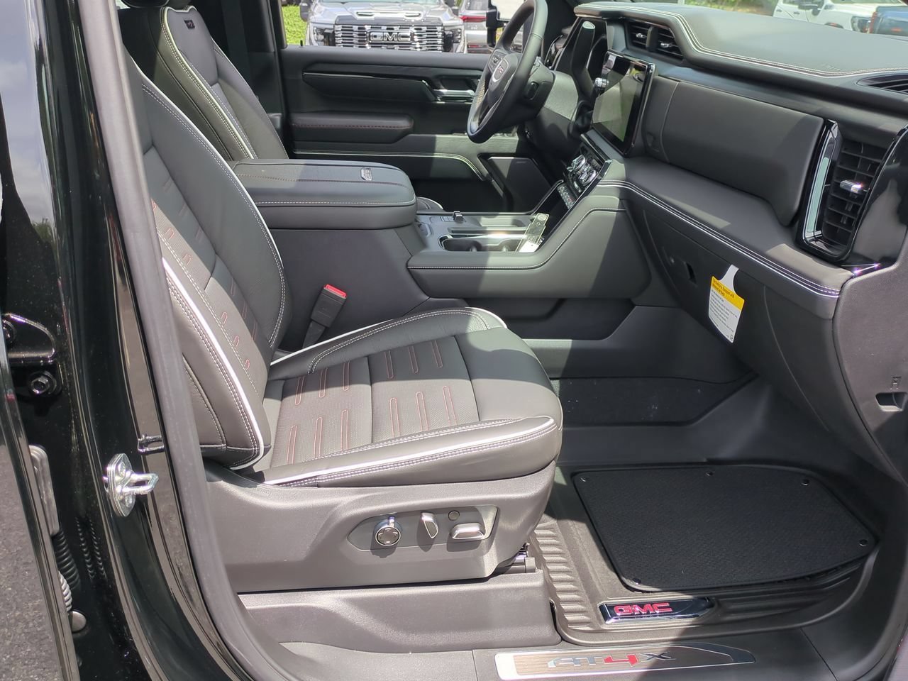 New 2026 Onyx Black GMC AT4X image 29