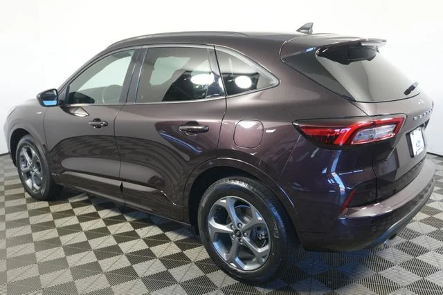 Certified Used 2023 Cinnabar Red Metallic Ford ST-Line image 5