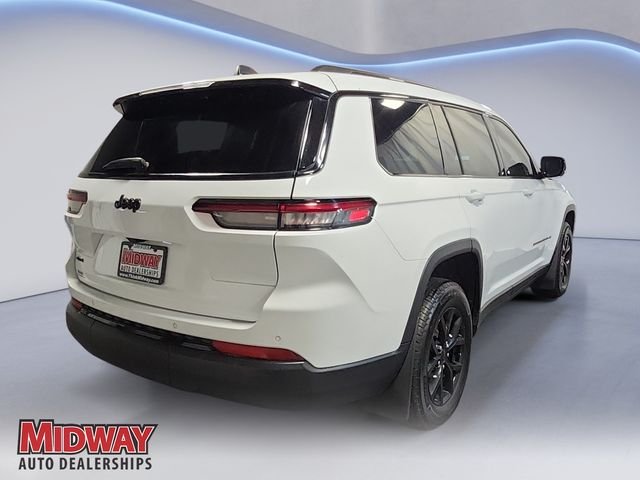 Certified Used 2024 White Jeep Altitude image 5