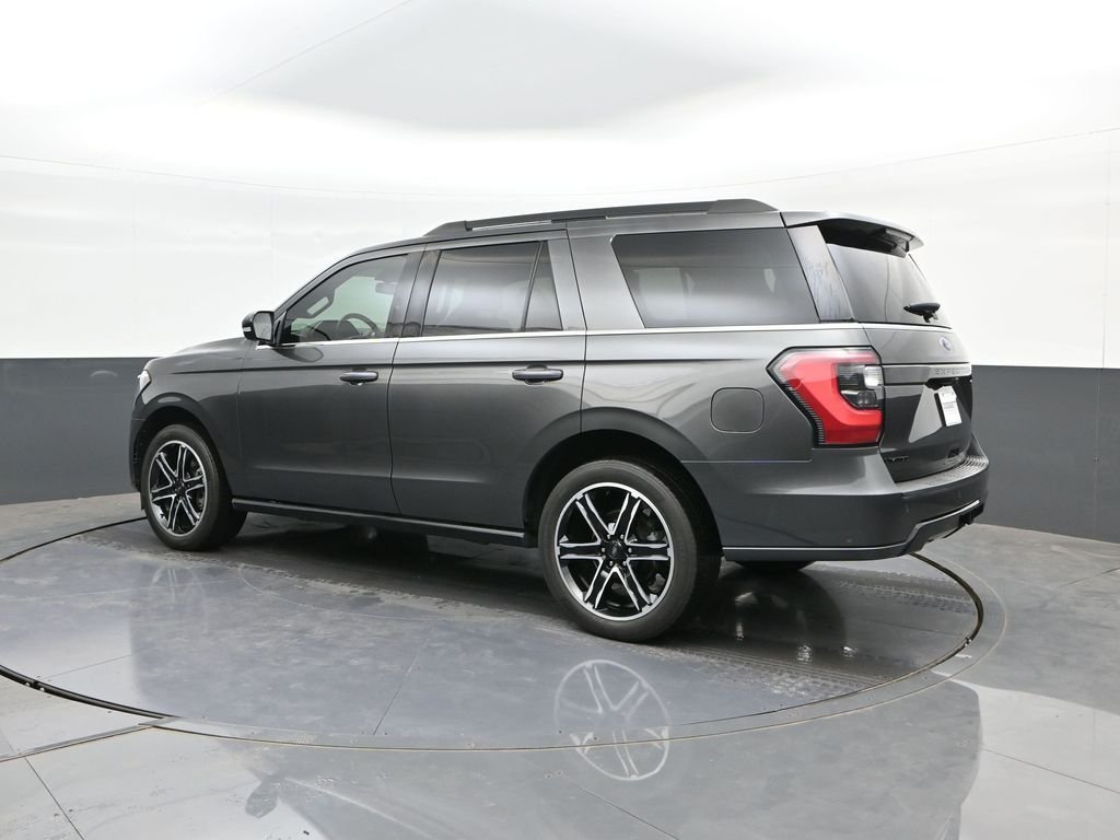 Used 2019 Gray Ford Limited image 5
