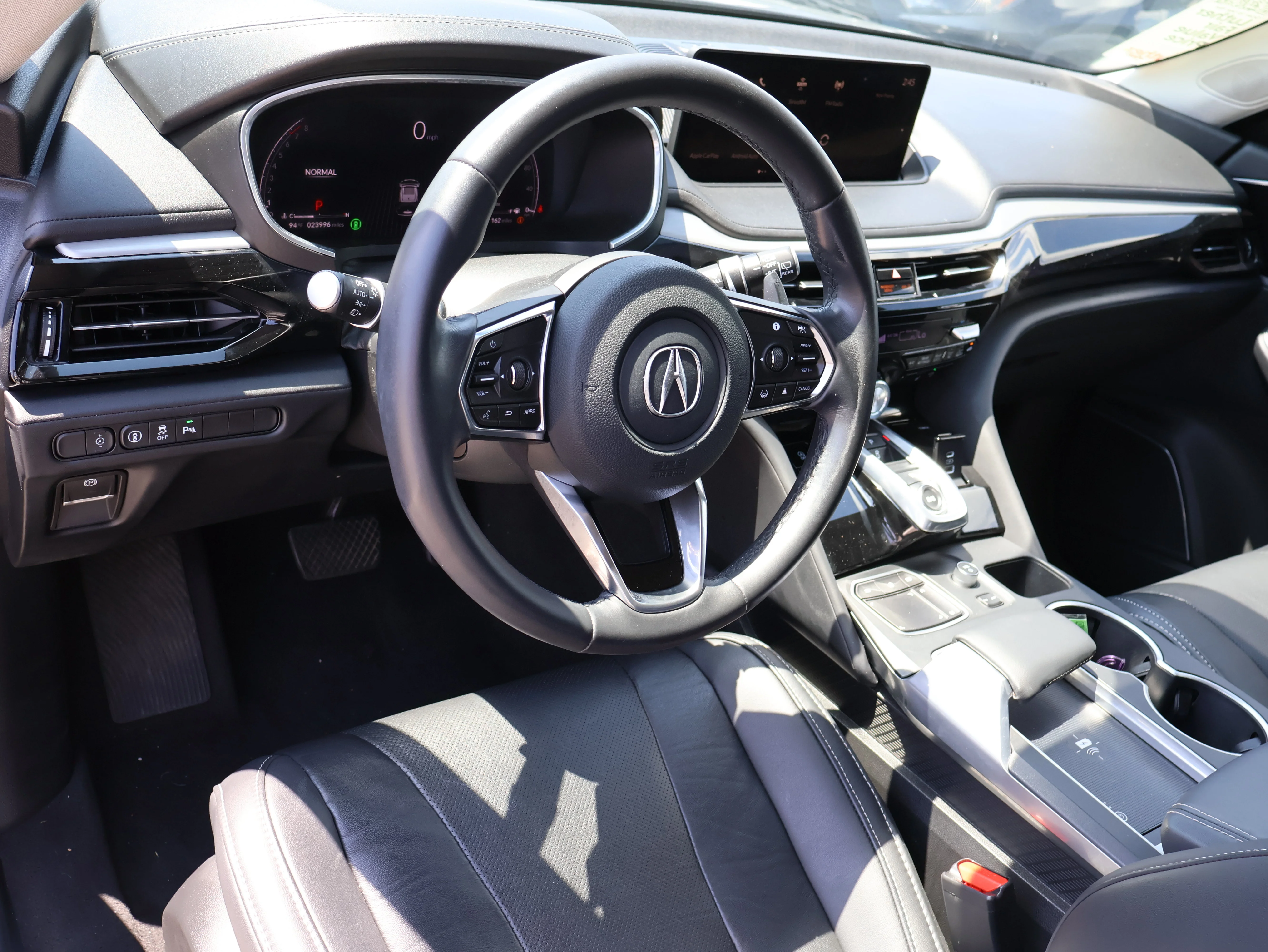 Used 2023 Liquid Carbon Metallic Acura w/Technology Package image 31