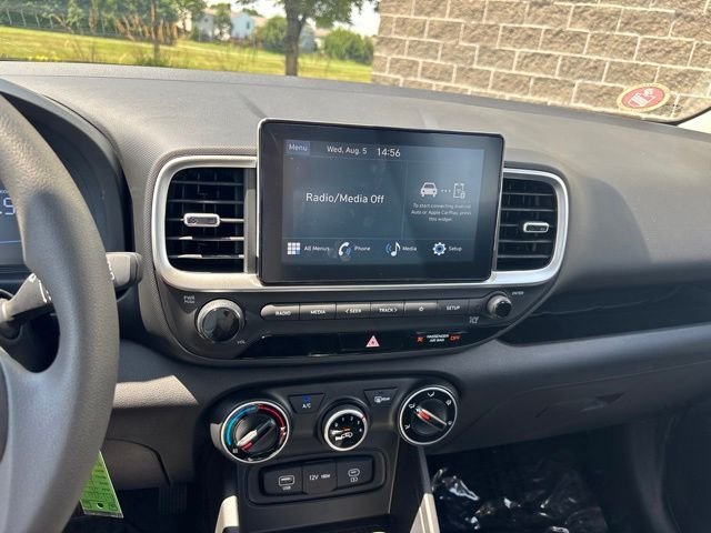 New 2026 Onyx Black Hyundai SE image 22