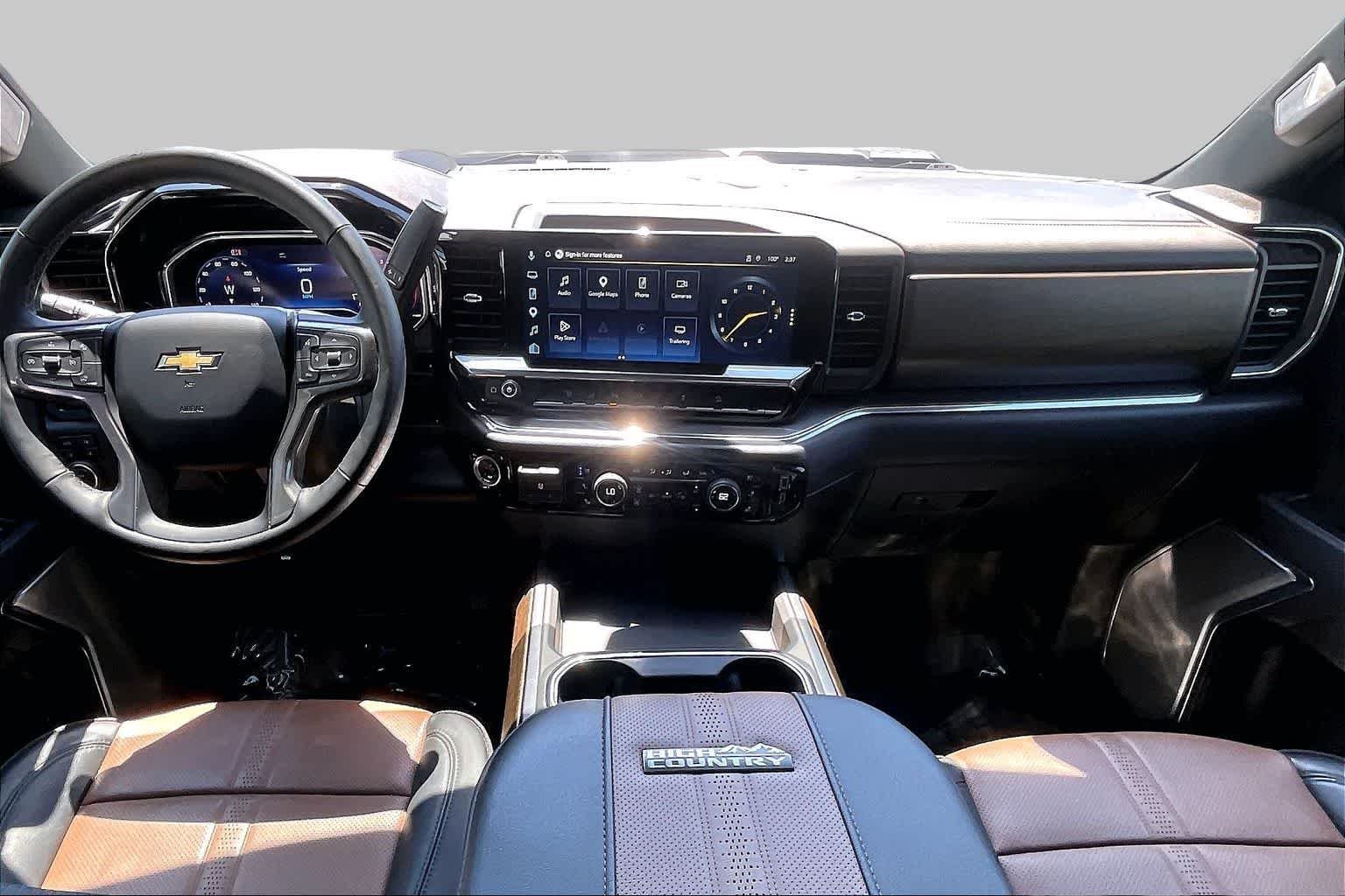 Used 2025 Summit White Chevrolet High Country image 15
