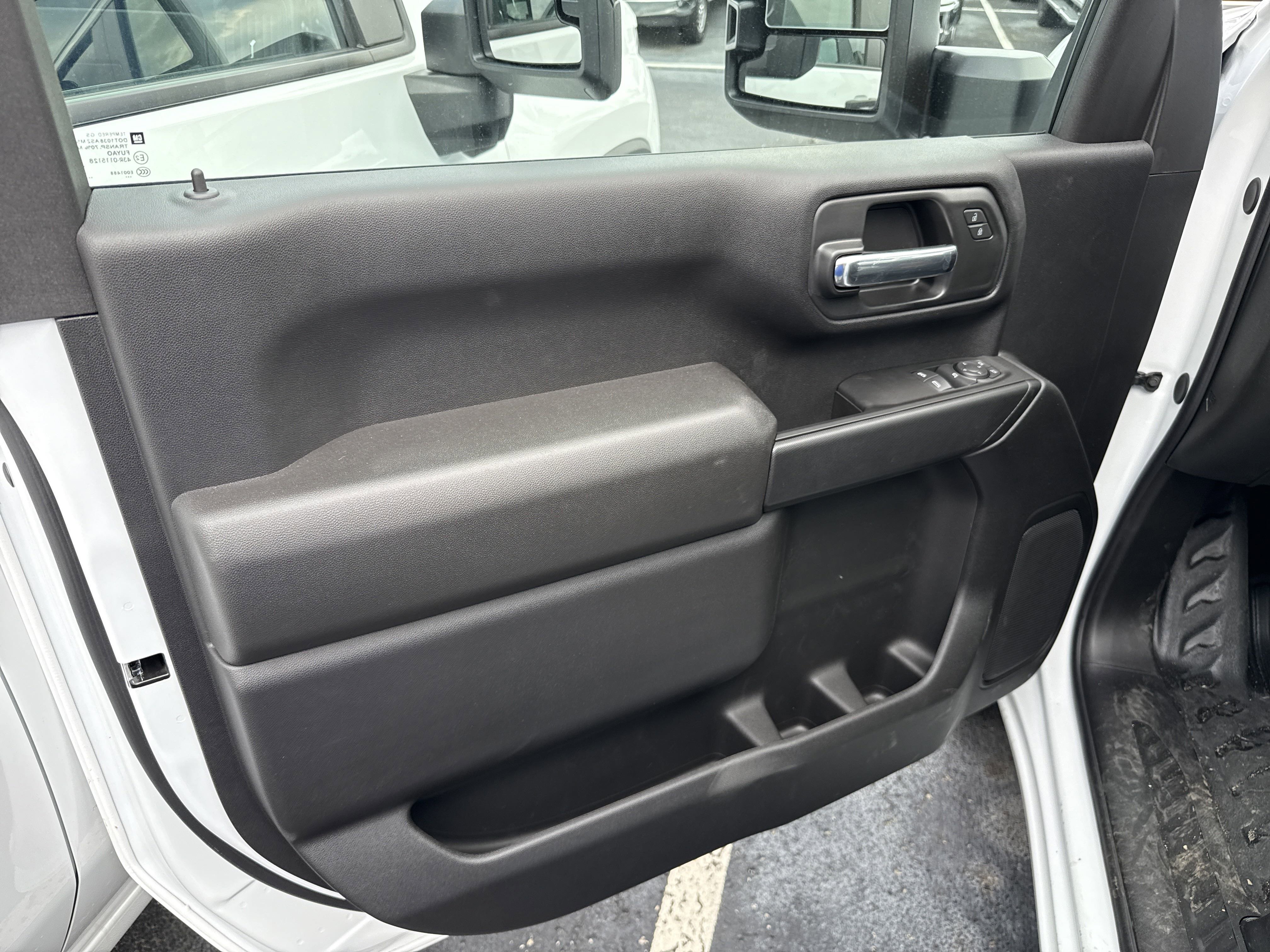 2025 Chevrolet Silverado 3500 HD Work Truck - Photo 9