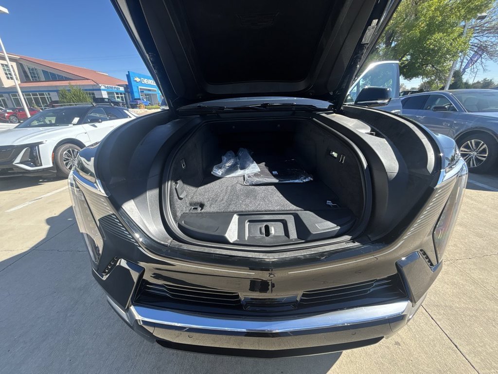 2026 Cadillac Escalade IQL Luxury - Photo 37