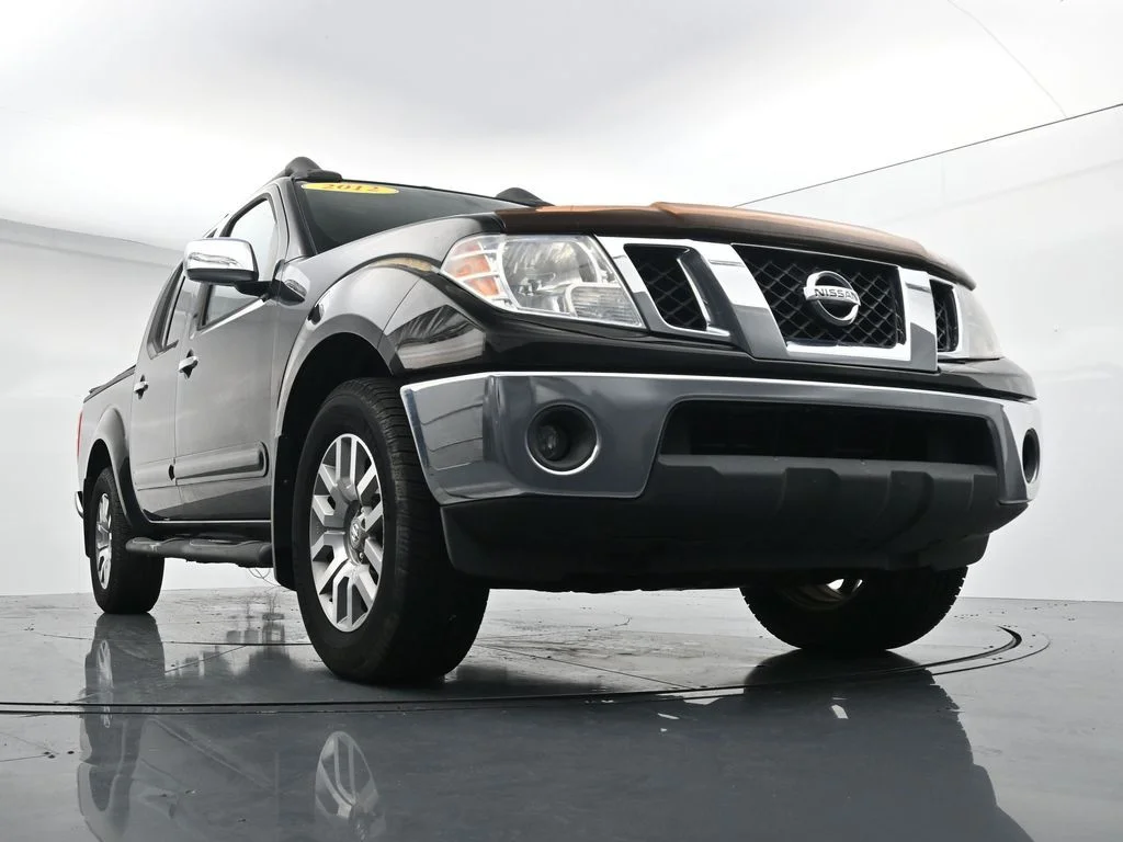 Used 2012 Black Nissan SL image 30