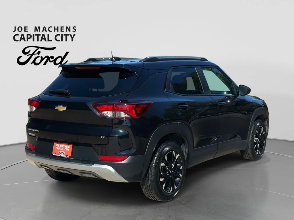 Used 2023 Black Chevrolet LT image 5