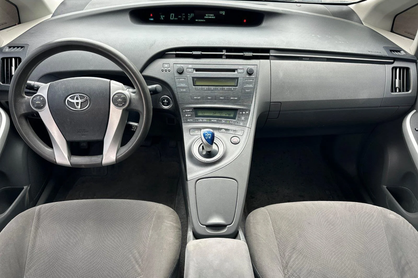 Used 2010 Blizzard Pearl TOYOTA  image 12