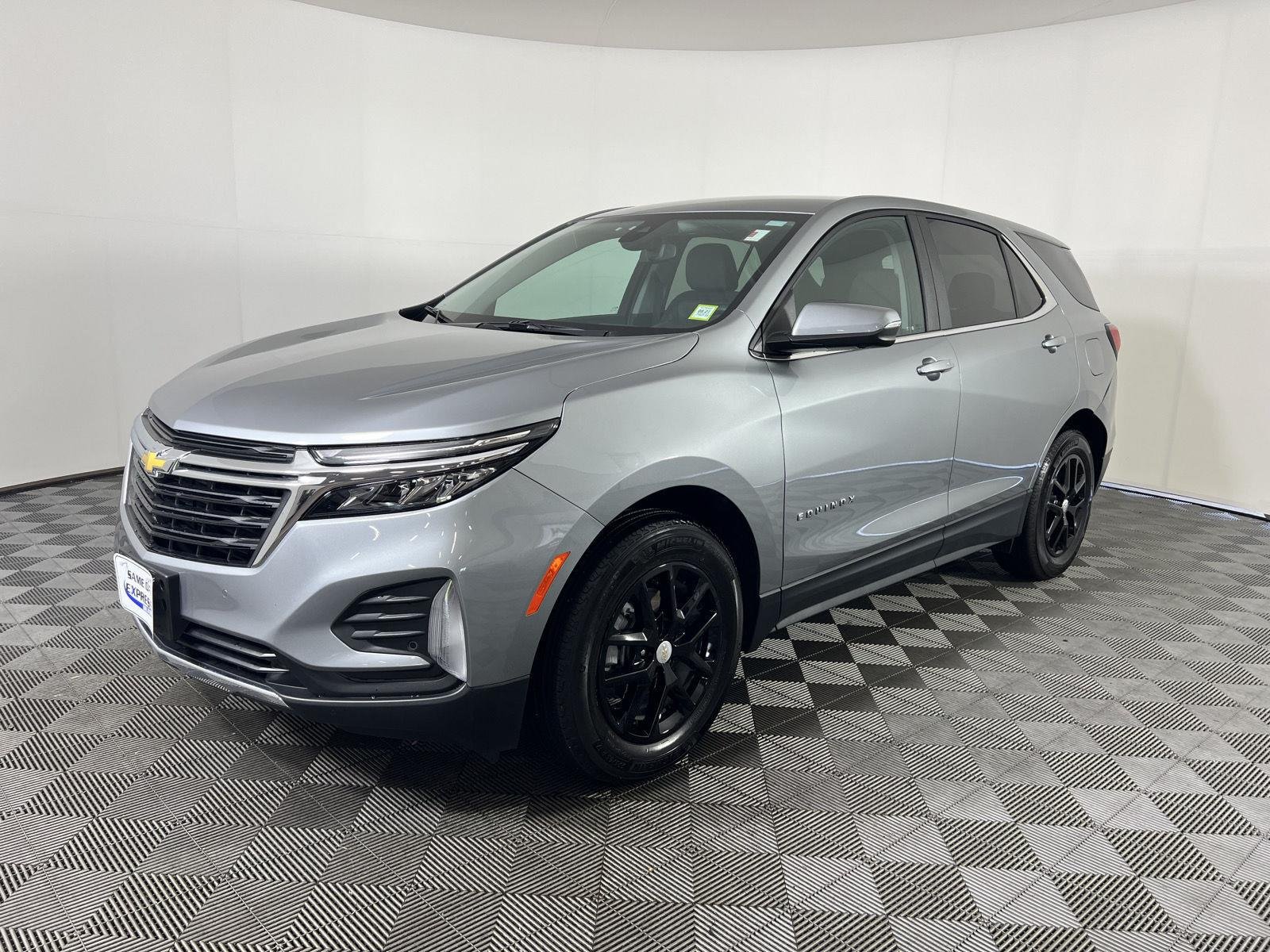 Used 2024  Chevrolet  image 27