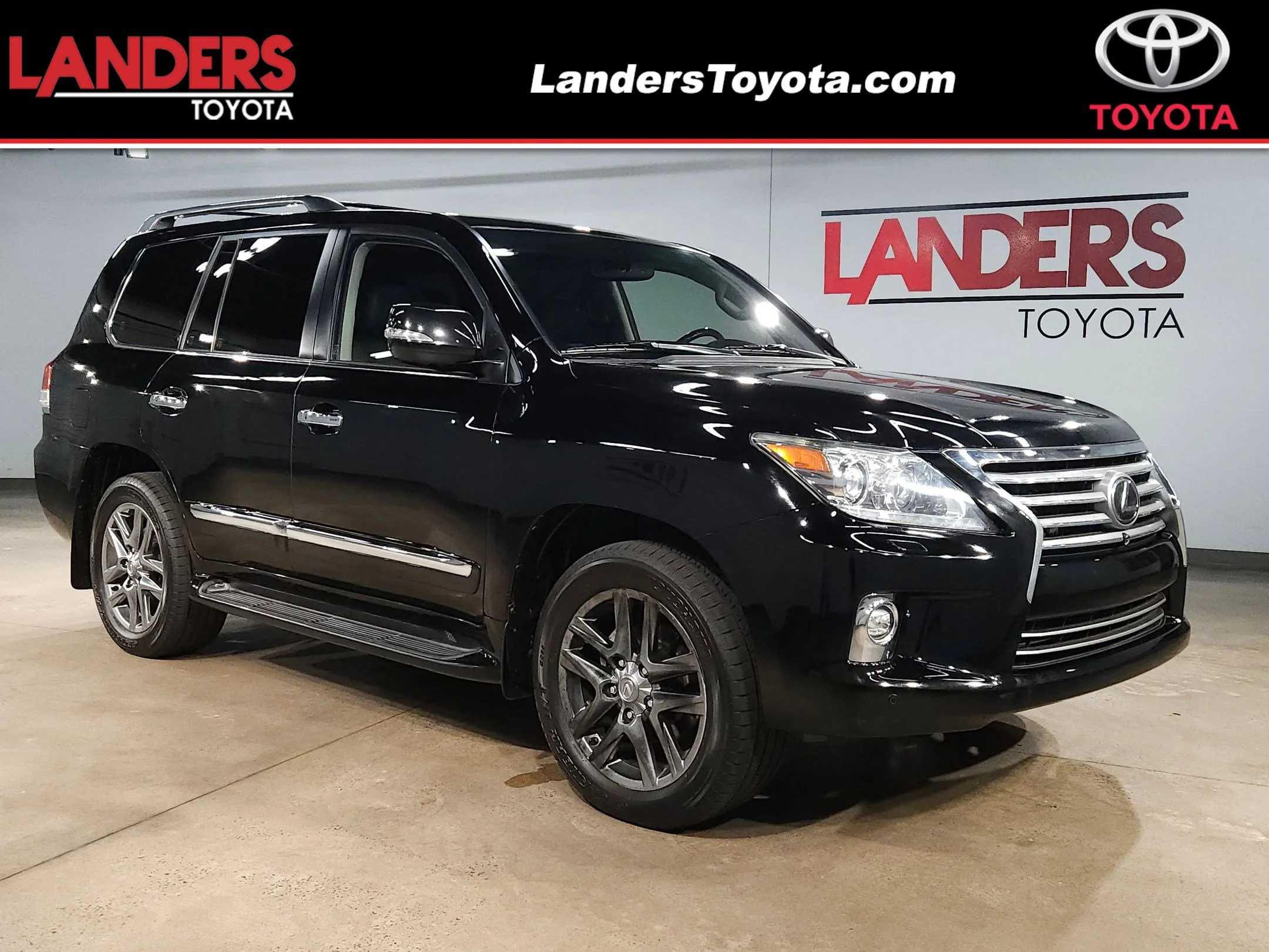 2015 Lexus LX 600 570's photo