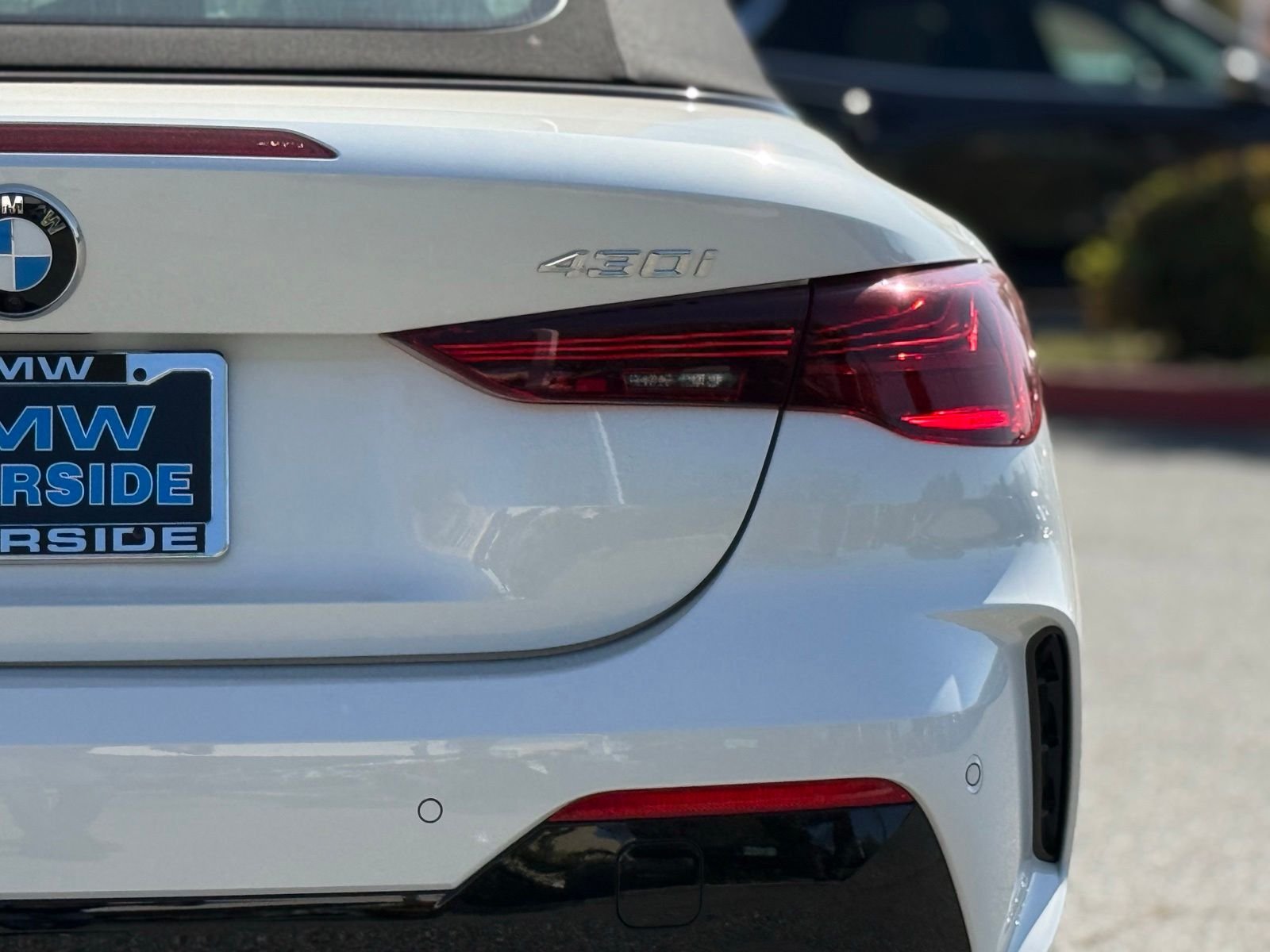 New 2026 Mineral White Metallic BMW 430i image 14