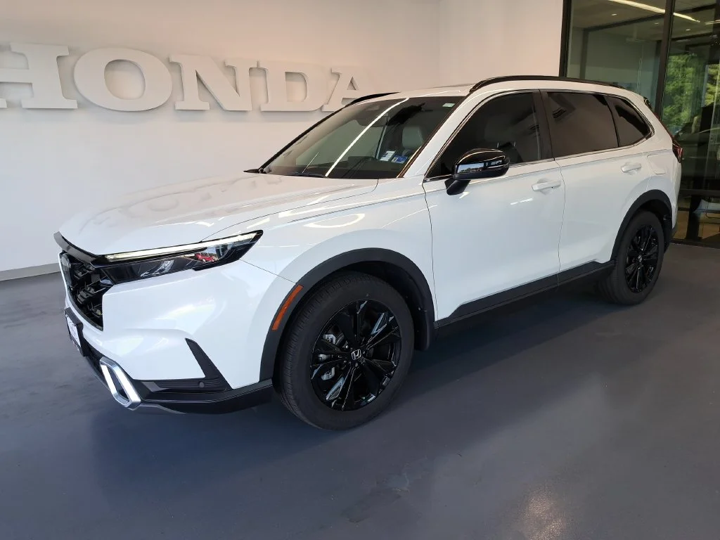 Used 2024 White Honda Sport Touring image 2
