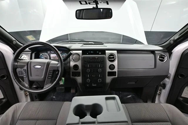 Used 2012 White Ford XLT image 24
