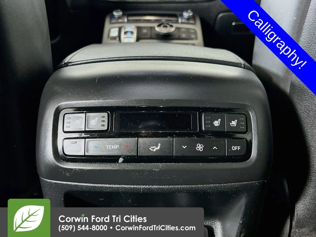 Used 2022 Silver Hyundai Calligraphy image 32