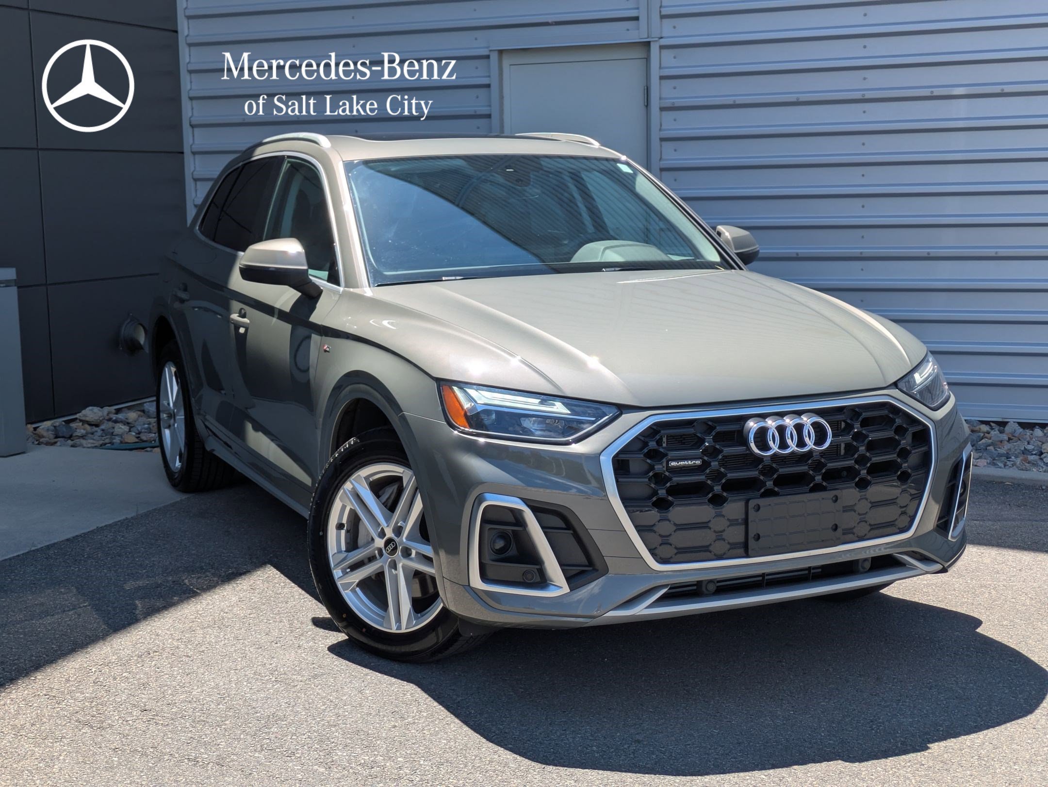 2023 Audi Q5 55 e Premium's photo