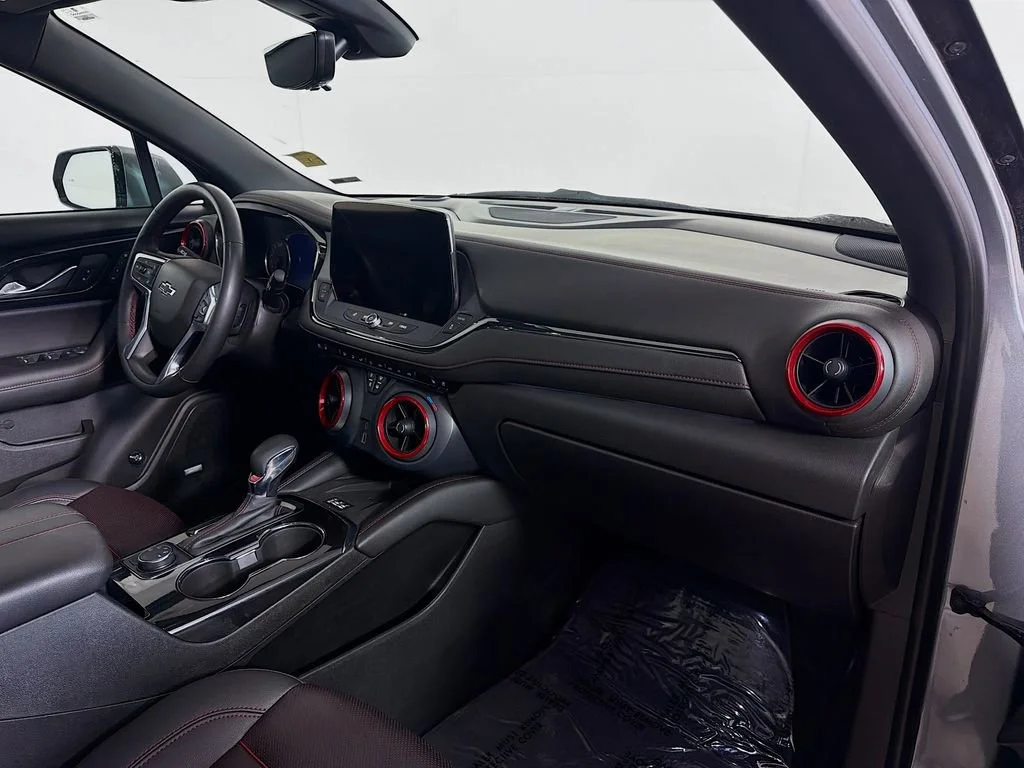 Used 2023 Sterling Gray Metallic Chevrolet RS image 27