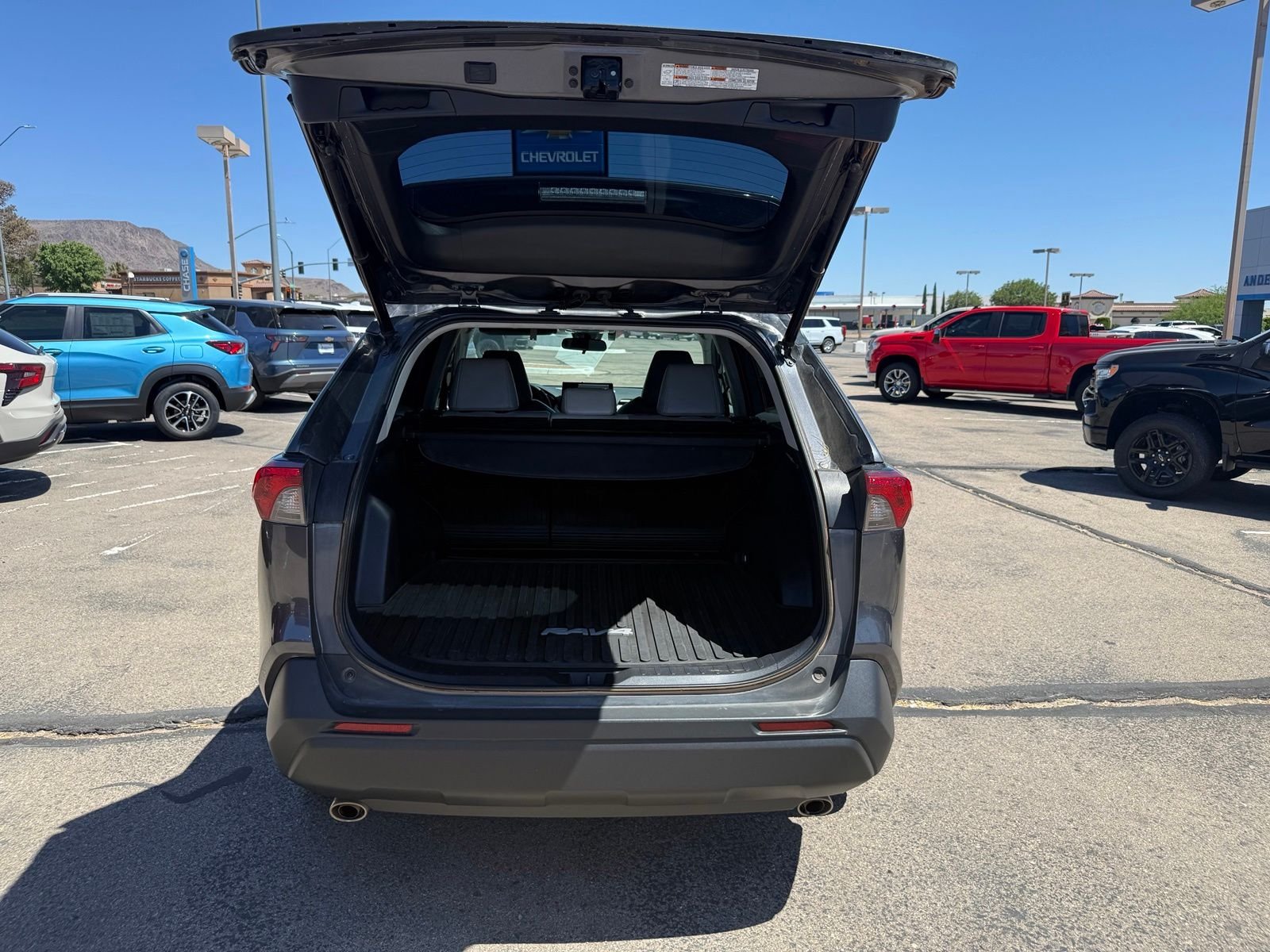 2021 Toyota RAV4 XLE Premium - Photo 38