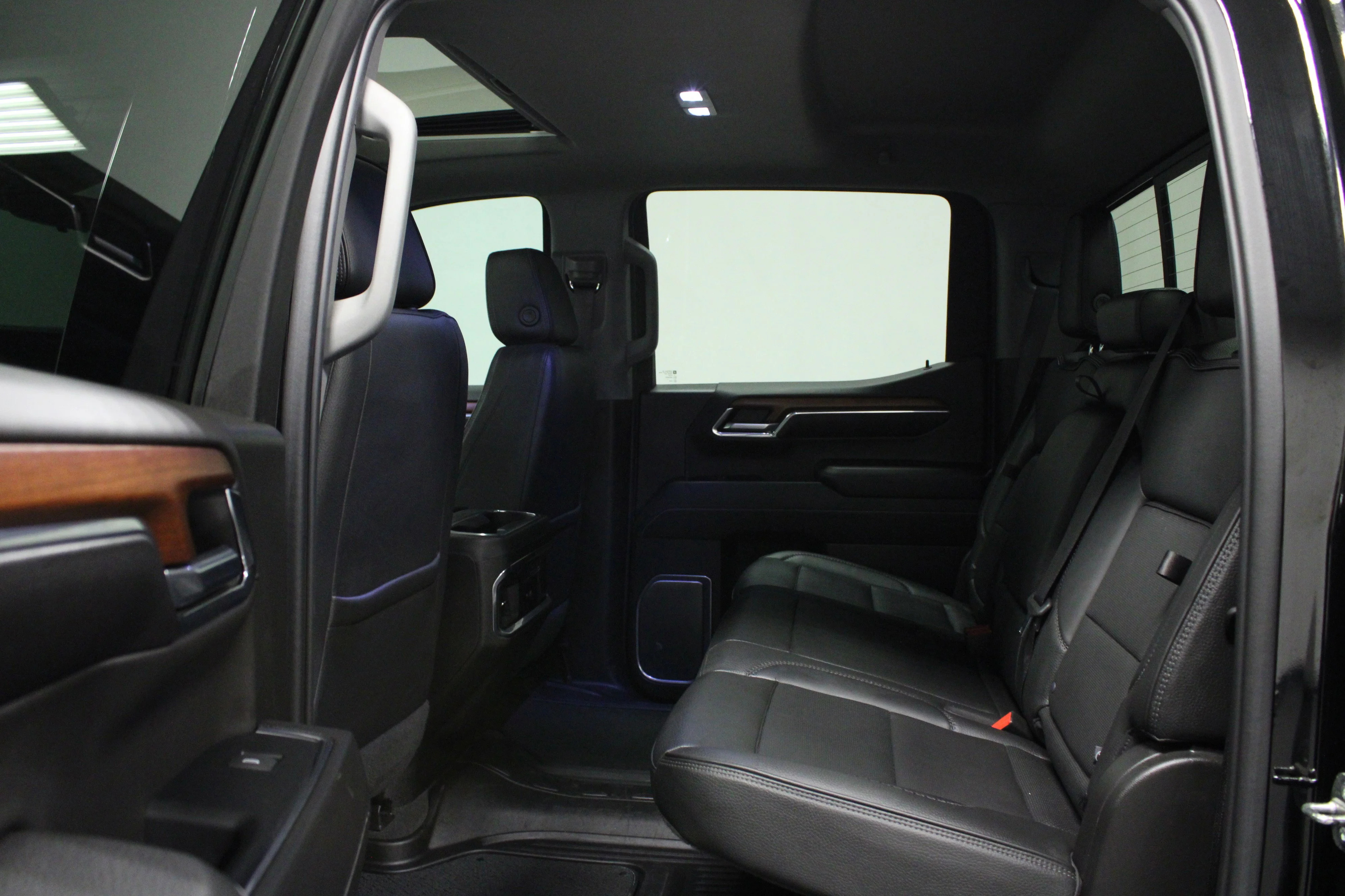 Used 2023 Onyx Black GMC Denali image 13