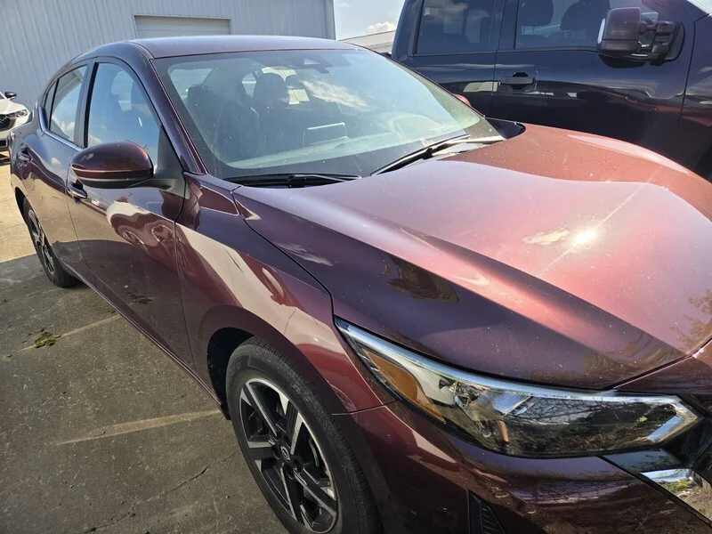 Used 2025 Rosewood NISSAN SV image 2
