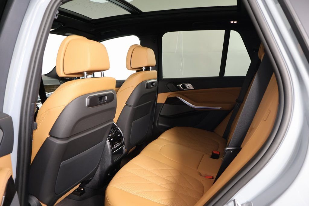 New 2026 Brooklyn Grey Metallic BMW xDrive50e image 6